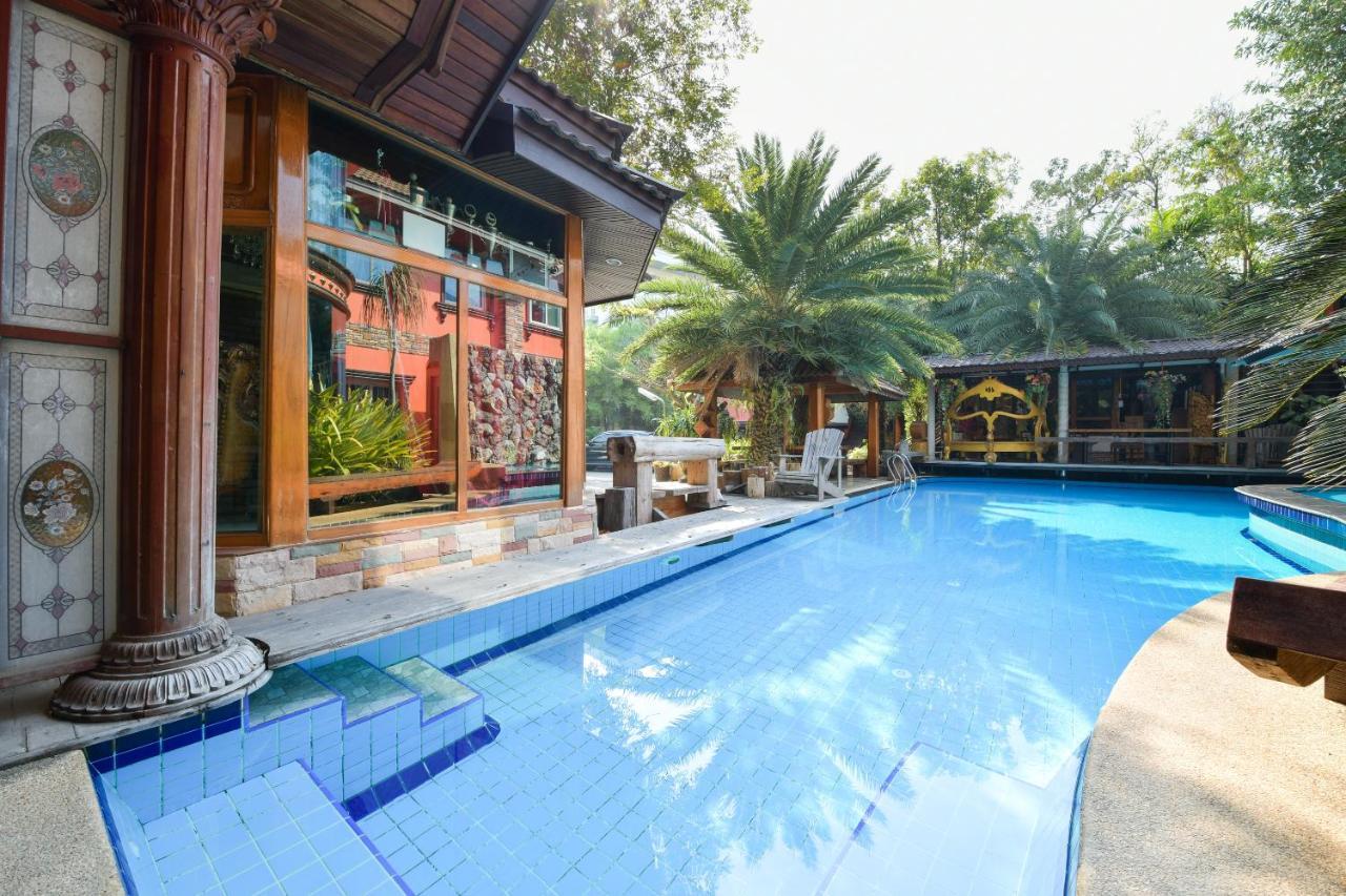 Oyo 549 Maesri Resort Pattaya Exteriör bild